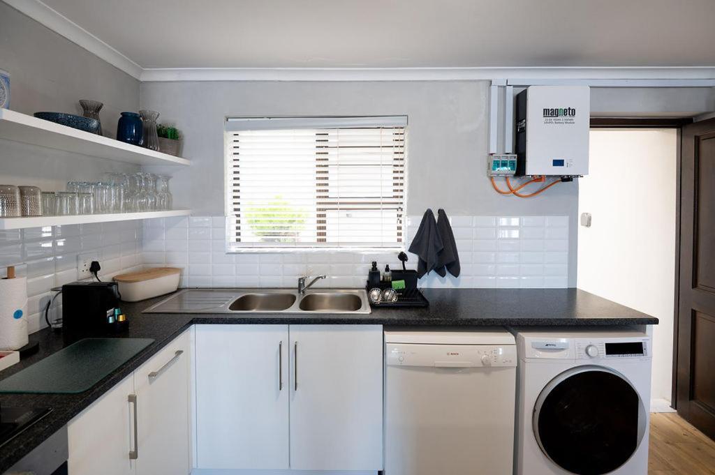 Picnic Rock Seaside Accommodation Keurboomstrand Kamer foto